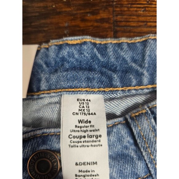 NWT H&M Wide Regular Fit Ultra High Waist Jeans US 12 - Picture 2 of 11